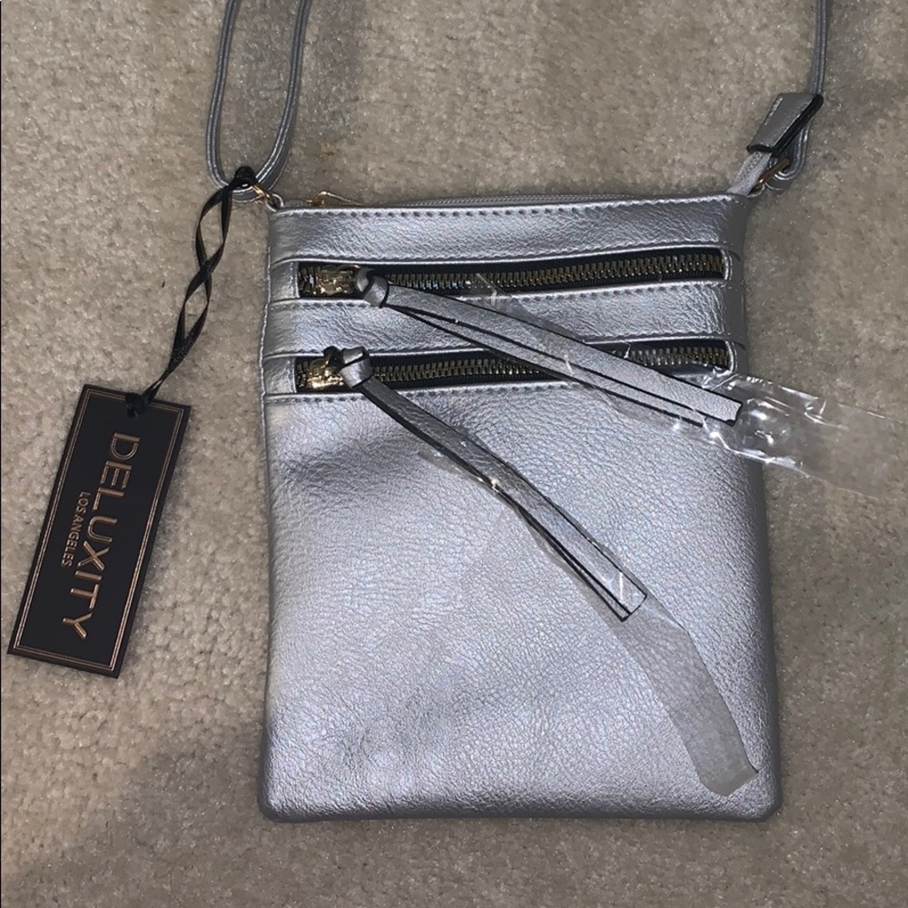 Purse - Picture 2 of 3